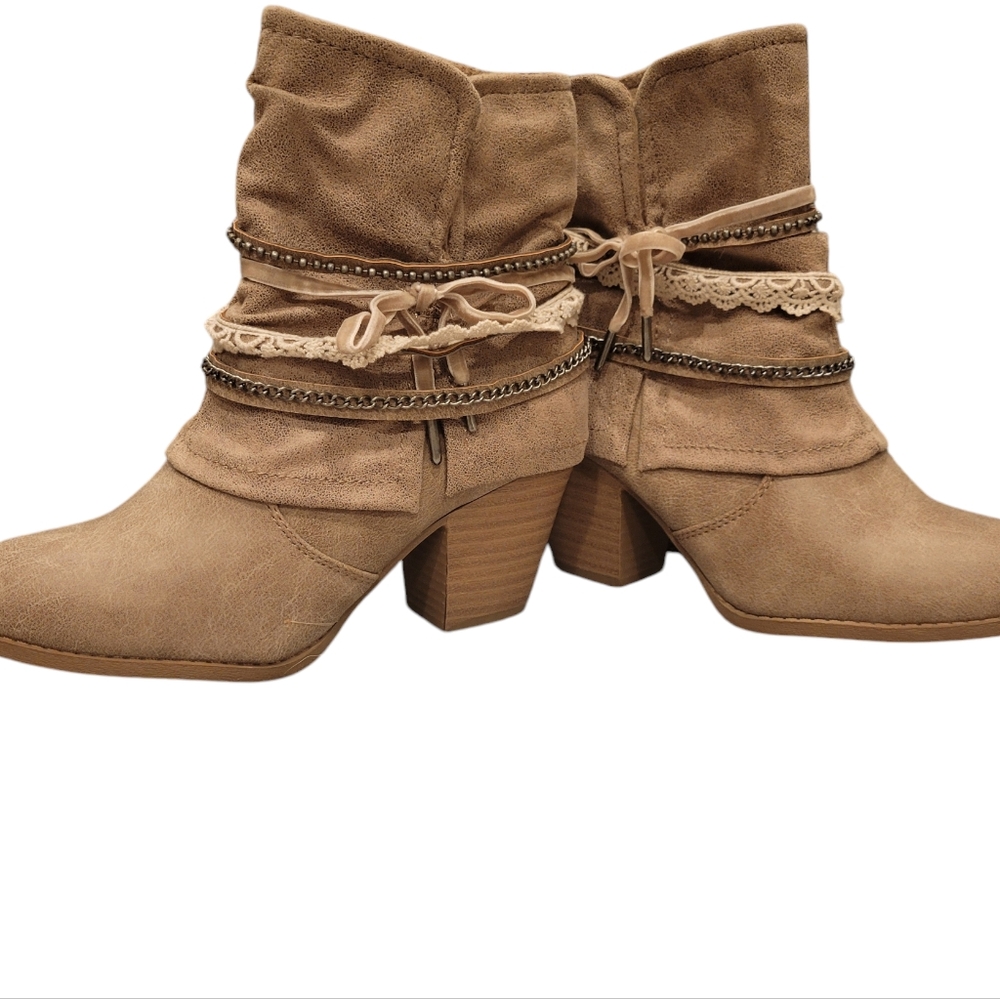 Pop Wichita Ankle Boots Sand Color Lace & Bead Trim Heel Size 7